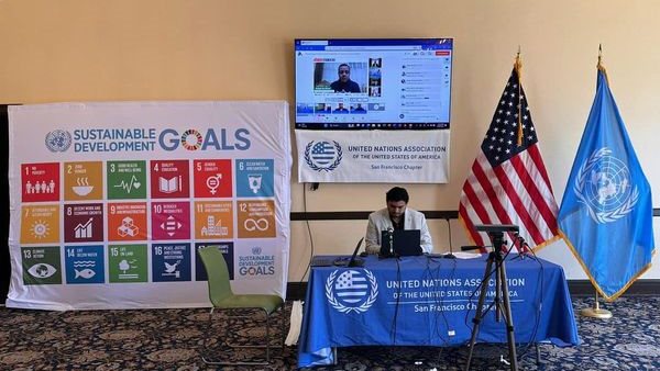 جانب من اللقاء