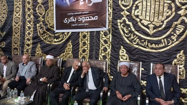  علي عبد العال يقدم