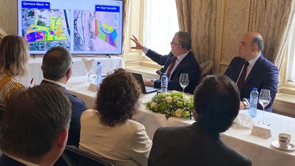 جانب من اللقاء