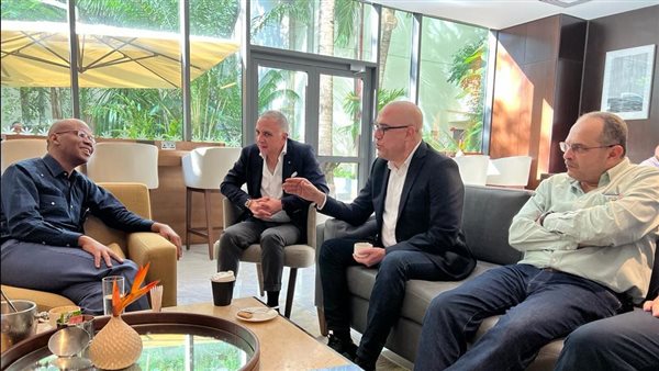 وزير الإسكان