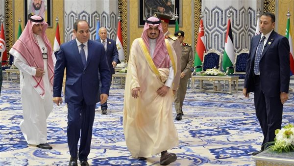 الرئيس السيسي يصل