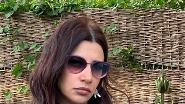 المؤلفة شيرين دياب