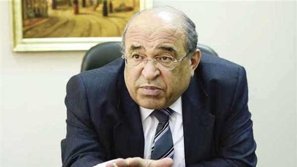 مصطفى الفقى 