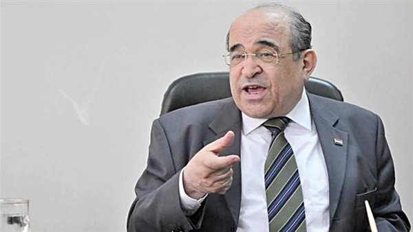  الدكتور مصطفى الفقي