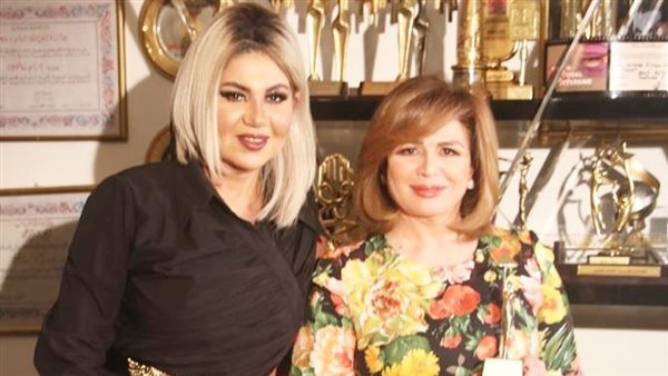 إلهام شاهين وبوسي