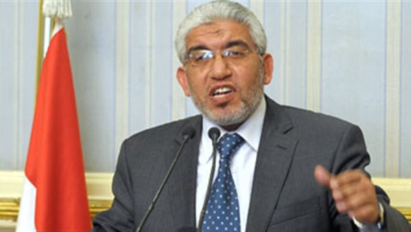 حاتم عبد اللطيف وزير