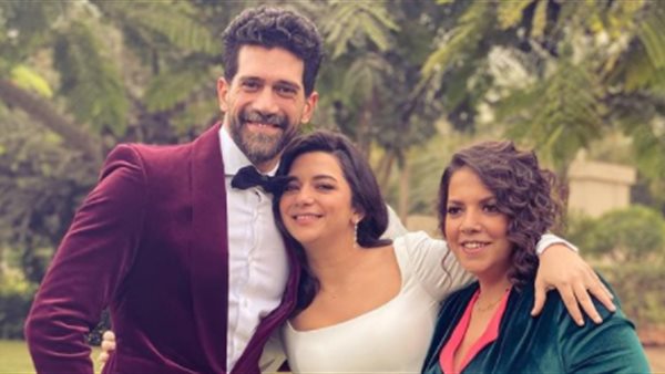 أحمد مجدي وشقيقته