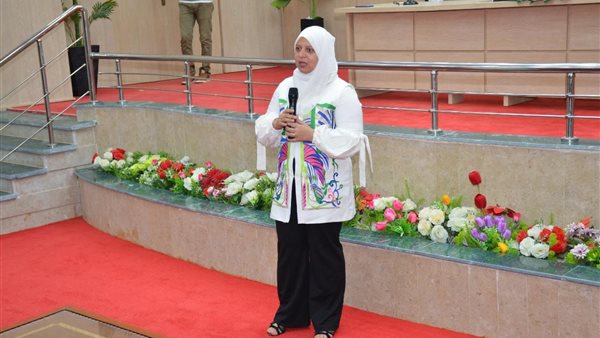  الدكتورة دينا عثمان