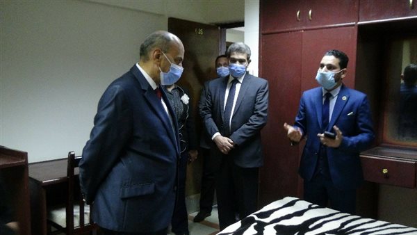 رئيس جامعة المنيا