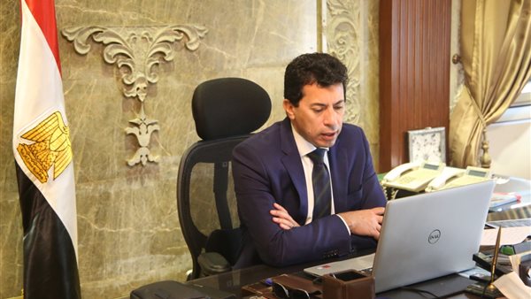 وزير الشباب والرياضة