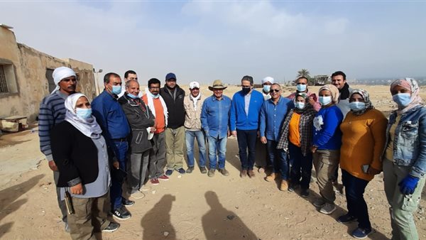 صورة تذكارية لوزير