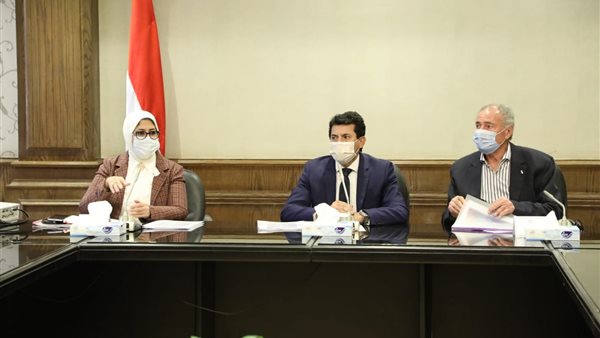 حسن مصطفى ووزير الرياضة