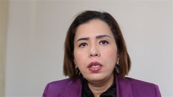 أمل عبد المنعم 