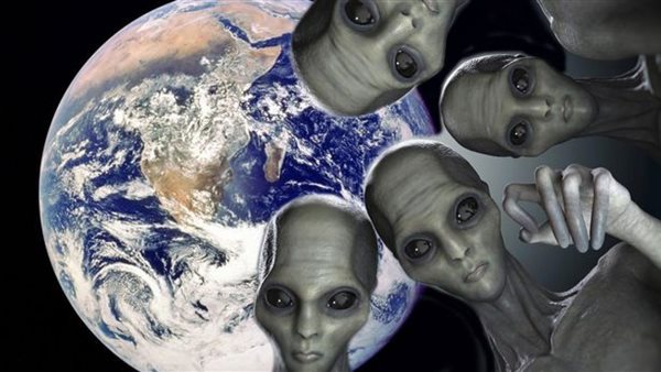 كائنات فضائية تزور