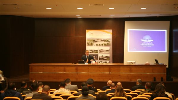 وزير السياحة والآثار