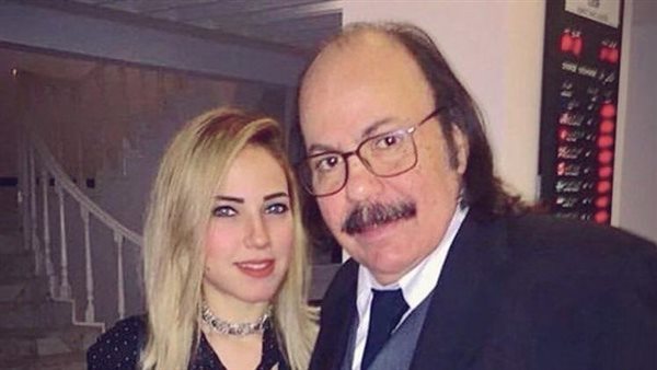 طلعت زكريا  وابنته