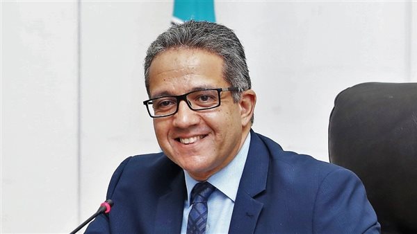 وزير السياحة