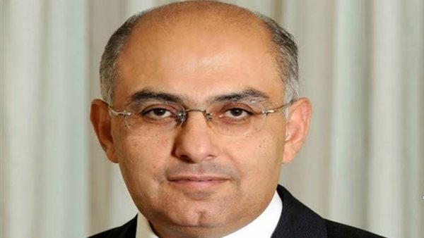 السفير أشرف سلطان