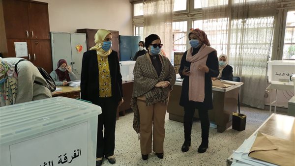 كلية البنات جامعة