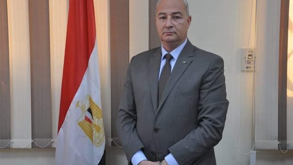  الدكتور عزت إبراهيم