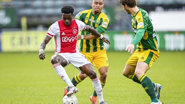 جانب من المباراة