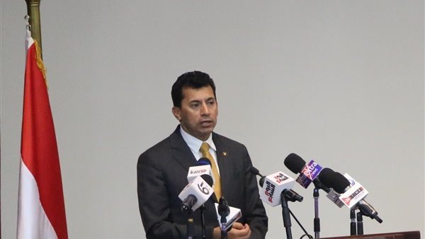 أشرف صبحي وزير الشباب