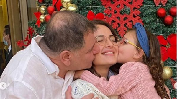 شام الذهبي واختها