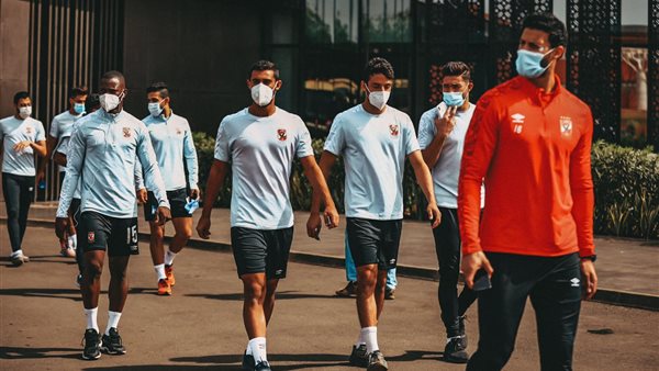 لاعبو الأهلي