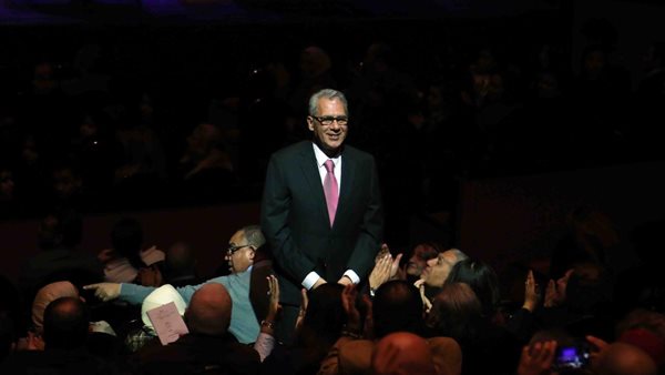 السيمفونى يعزف مؤلفات