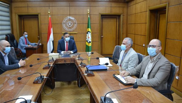 محافظ الدقهلية يلتقى