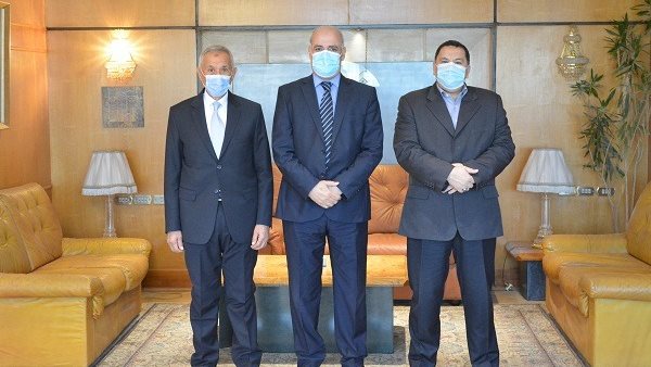  برنامج دراسي جديد