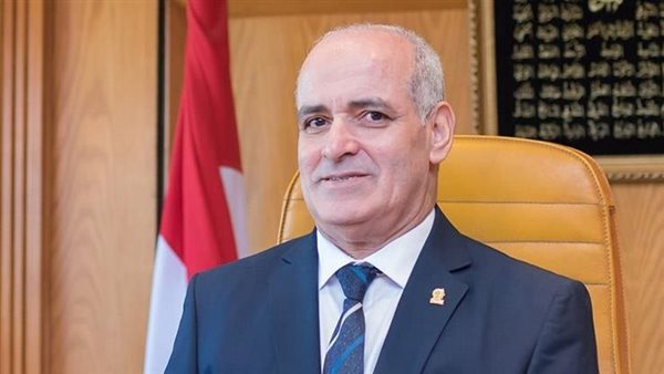 رئيس جامعة الفيوم