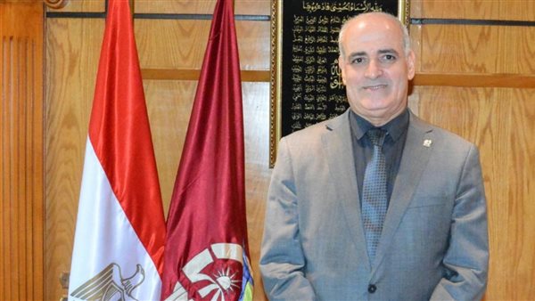 رئيس جامعة الفيوم