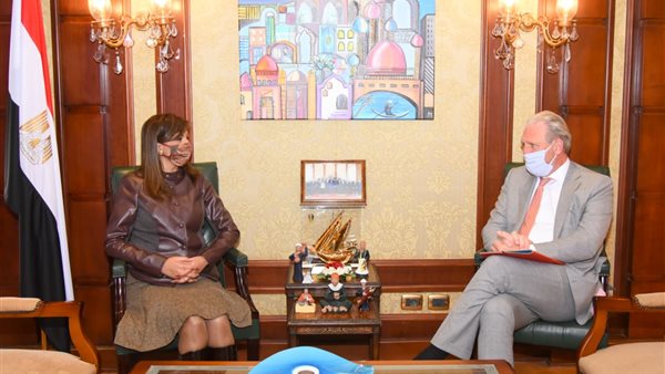 وزيرة الدولة للهجرة