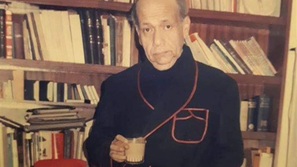 الشاعر صلاح جاهين