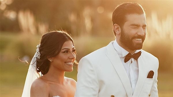 حازم إيهاب وزوجته