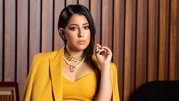 الفنانه أيتن عامر