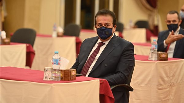 الدكتور خالد عبد