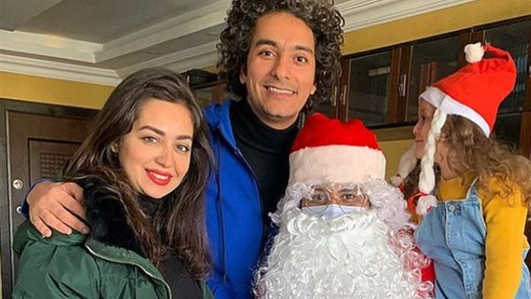 هبة مجدي وزوجها 