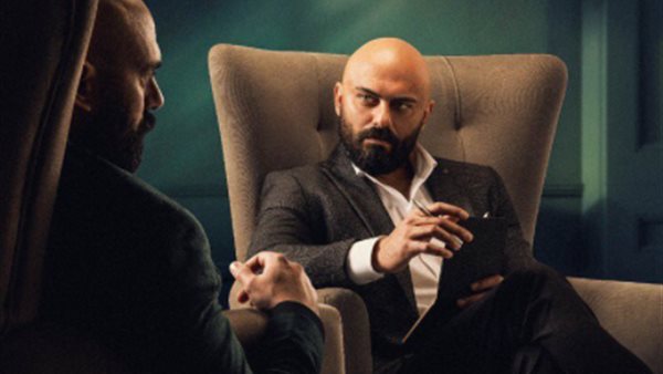 أحمد صلاح حسني 