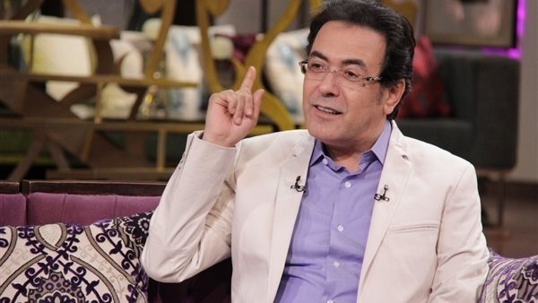 الإعلامي خيري رمضان