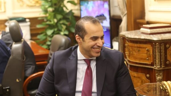 محمود فوزي ـ الأمين