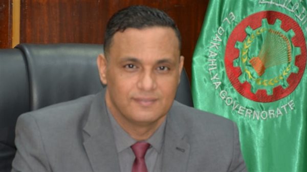 أيمن مختار ـ محافظ