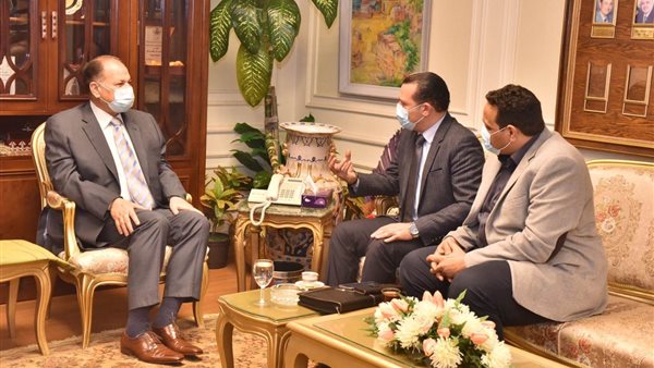 محافظ اسيوط 