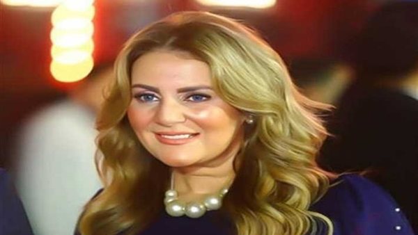 الفنانة رانيا محمود