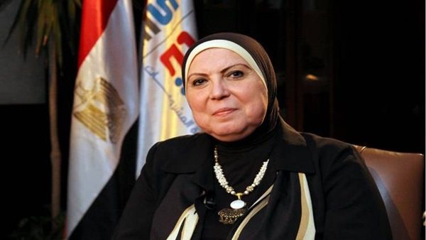 نيفين جامع - وزير