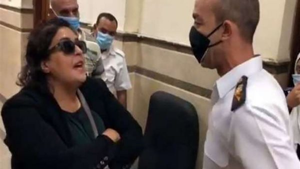 سيدة المحكمة 