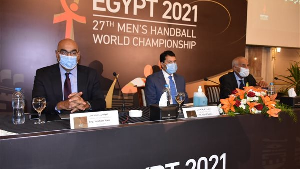 وزير الرياضة  و المهندس