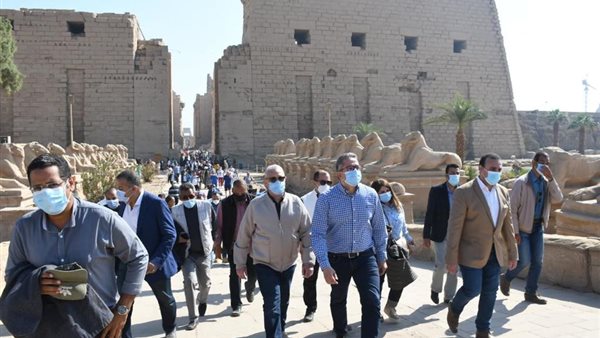 افتتاح وزير السياحة