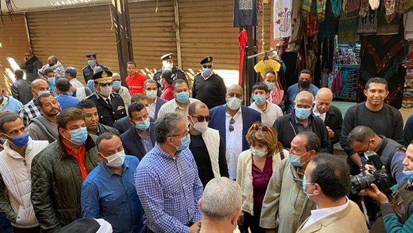 جولة وزير السياحة